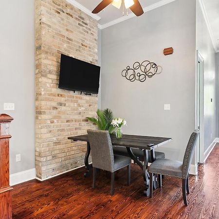 Amazing 3Bedroom Townhome, In Historic Dryade City ニューオーリンズ エクステリア 写真