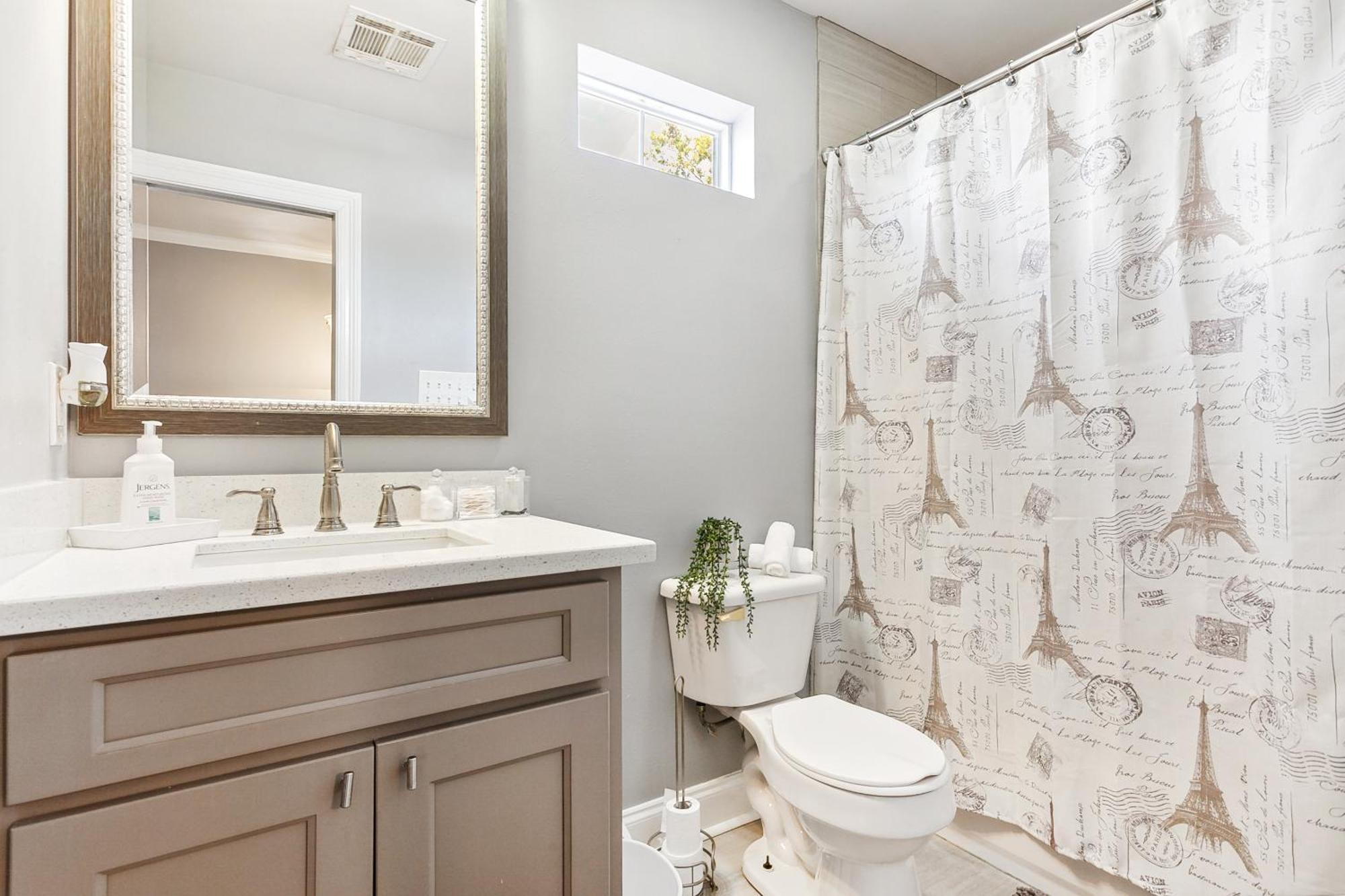 Amazing 3Bedroom Townhome, In Historic Dryade City ニューオーリンズ エクステリア 写真